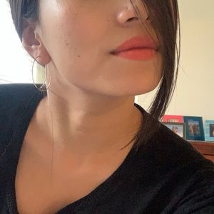 Meet your Posher, Linh